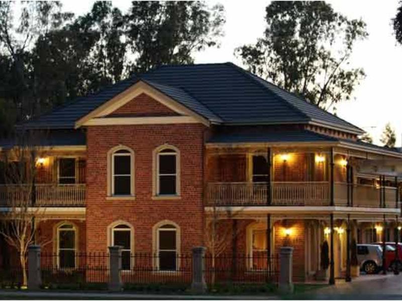 Carlyle Suites & Apartments Wagga Wagga Exterior foto