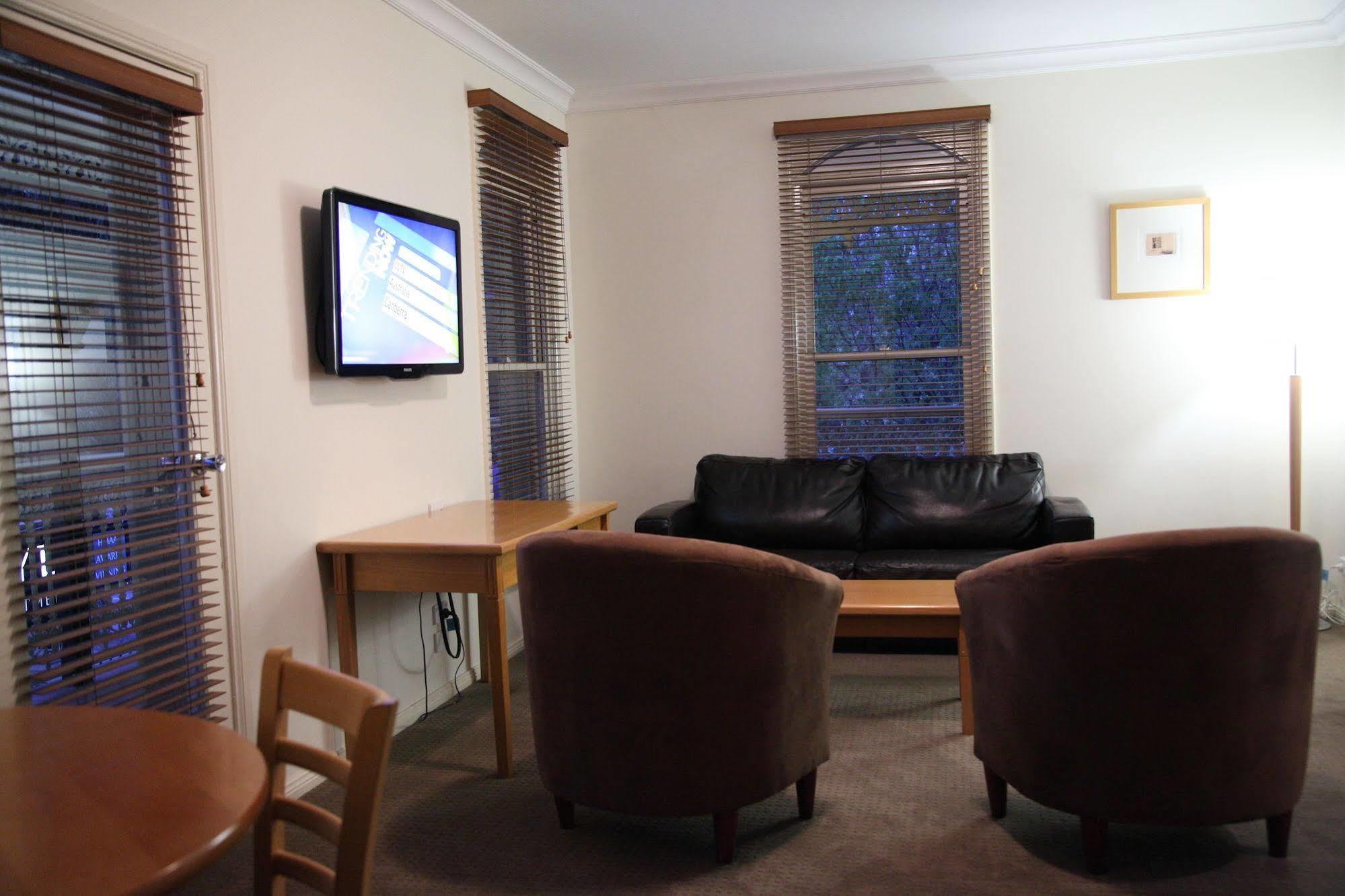 Carlyle Suites & Apartments Wagga Wagga Exterior foto